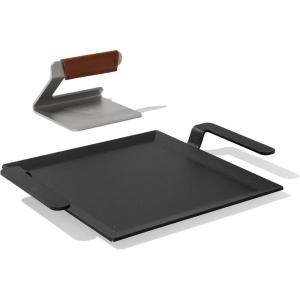 Made In Cookware | Carbon Steel Half Griddle + Grill Press – (Like Cast Iron, but Better) | Professional Cookware | Crafted in Sweden | Induction Compatible
